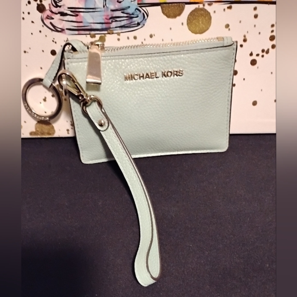 MK Mint Green Leather Wristlet/Cardholder - Picture 1 of 7